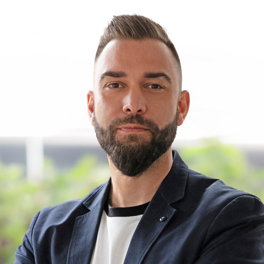 Tomáš
